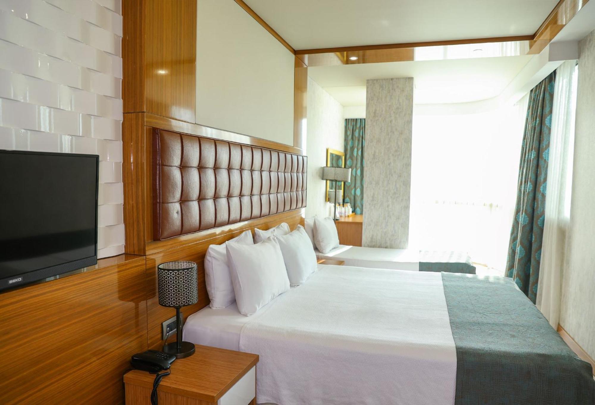 The Hera Platinum Hotel Истанбул Екстериор снимка