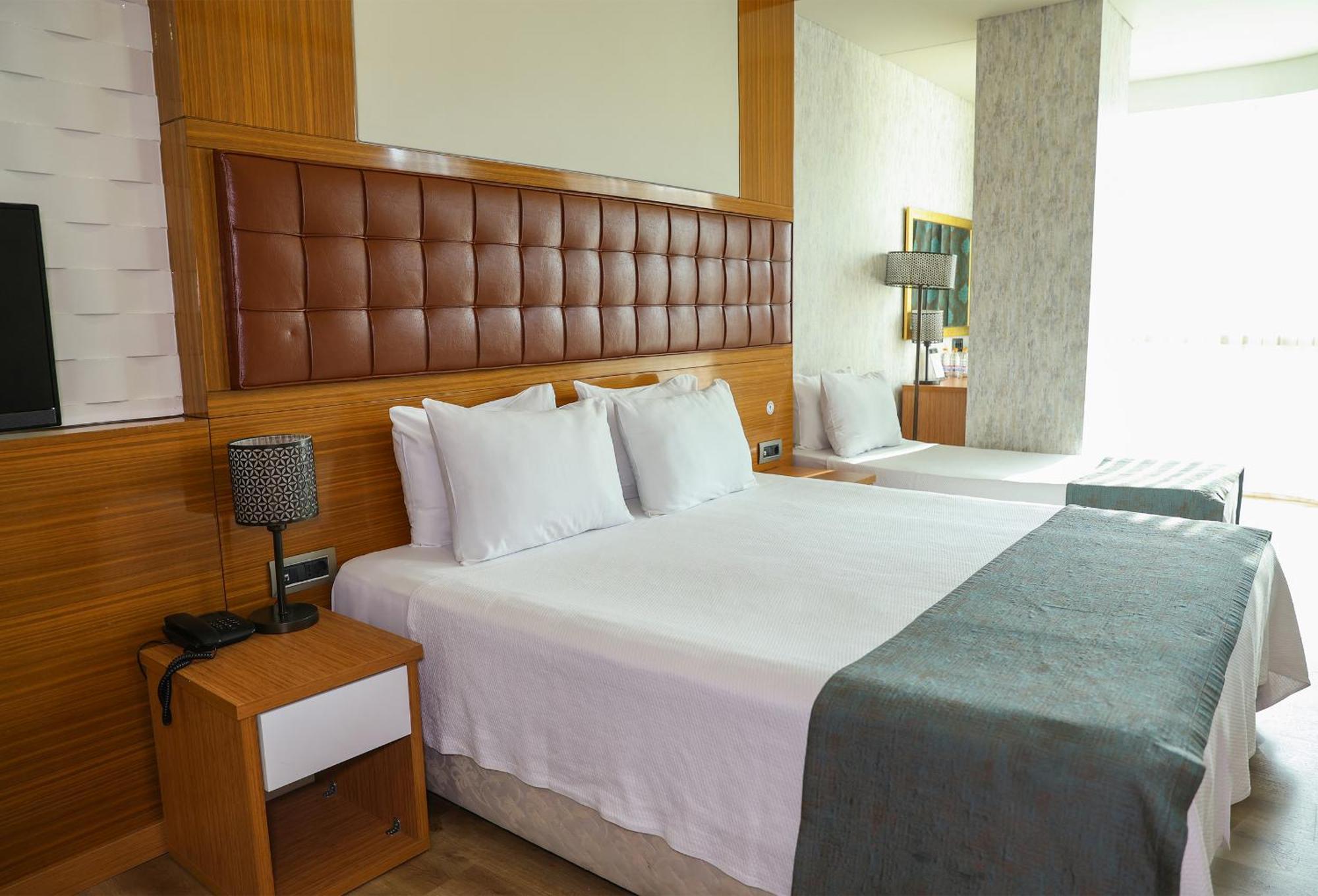 The Hera Platinum Hotel Истанбул Екстериор снимка